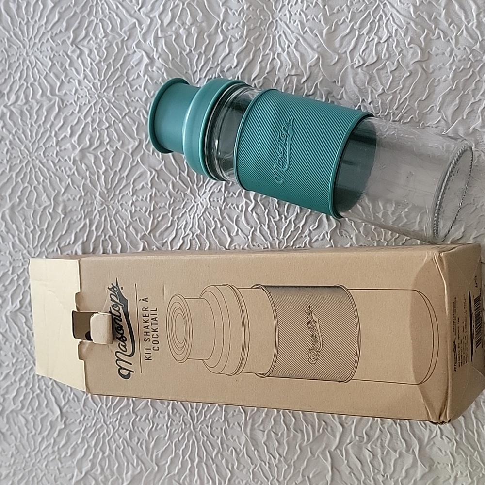Masontops Mason Jar Cocktail Shaker Kit NEW